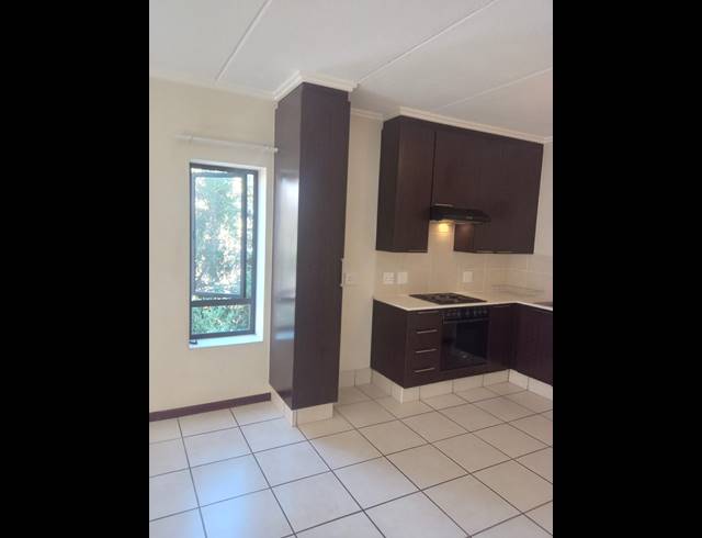 0.5 BEDROOM APARTMENT TO LET IN PAULSHOF